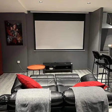 Cineroom A 25 Min De Paris Франконвиль