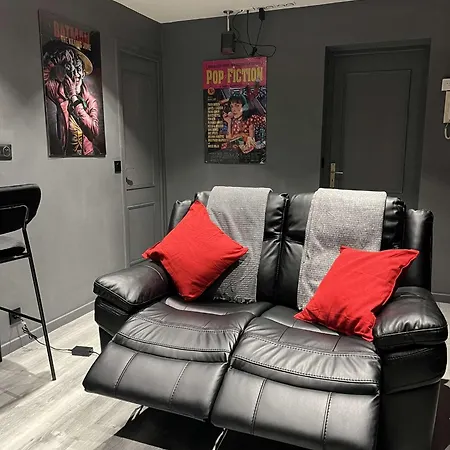 Cineroom A 25 Min De Paris Апартаменты