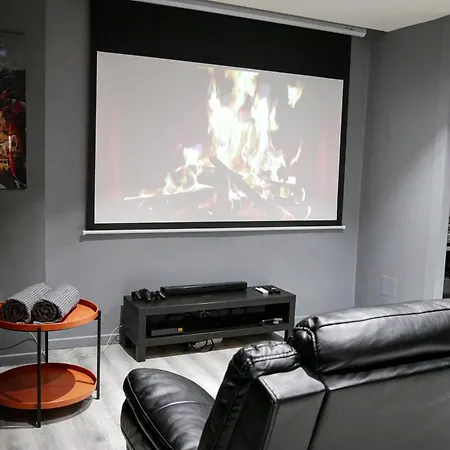 Cineroom A 25 Min De Paris